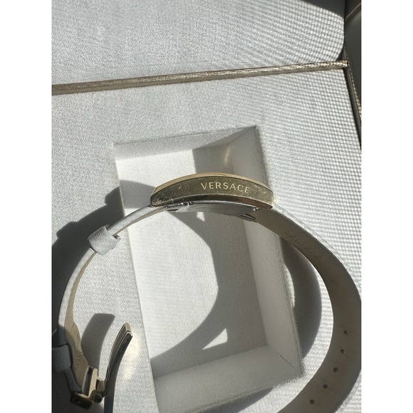 VERSACE Greca White Leather Woman\'s Watch VELU1218 Preowned main image 7